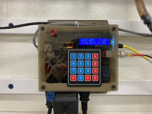 Open-source pH and temperature control tank system